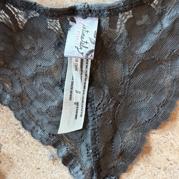 Free People XS Elegant Lace Bralette Set - Burgundy and teal - Picture 7 of 8